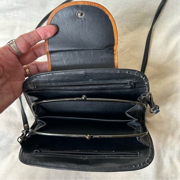 Perry Ellis crossbody wallet leather trim removable strap minimalist classic - Picture 6 of 9